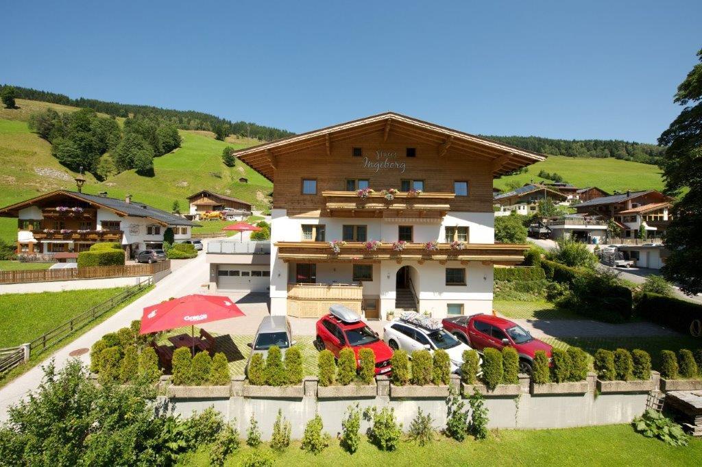 Gaestehaus Ingeborg Saalbach-Hinterglemm Exterior foto